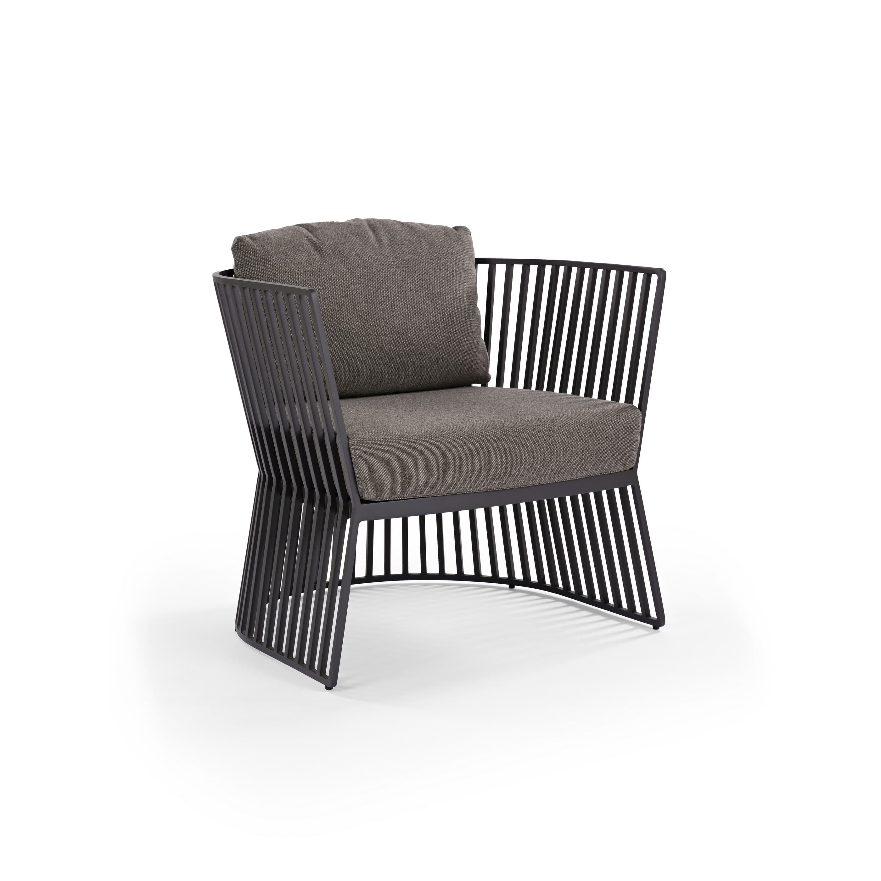 Fence lounge chair